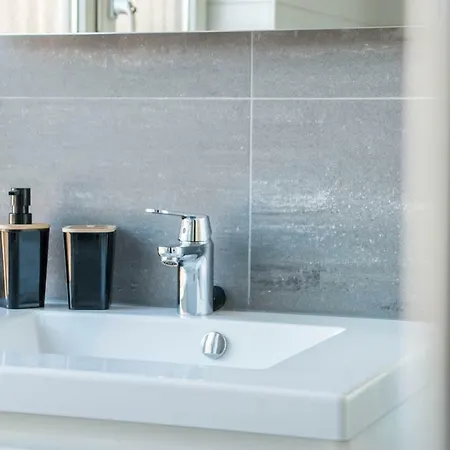 Luxe In Dorpskern Apartment *