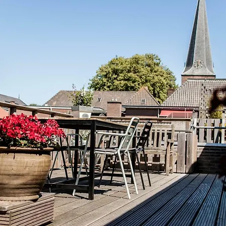 Luxe In Dorpskern Apartment